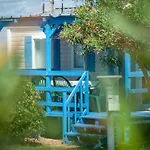 אתר קמפינג Mobile-home 3 Avec Terrasse - Api-1-52-894 מרסיאן
