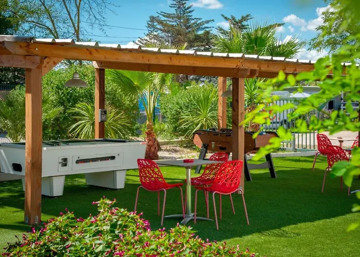 Mobile-home 3 Avec Terrasse - Api-1-52-894 *
